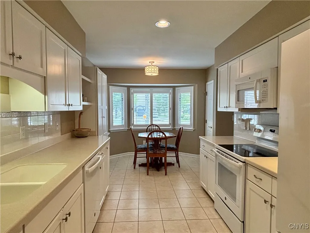 Kitchen looking towards breakfast area.