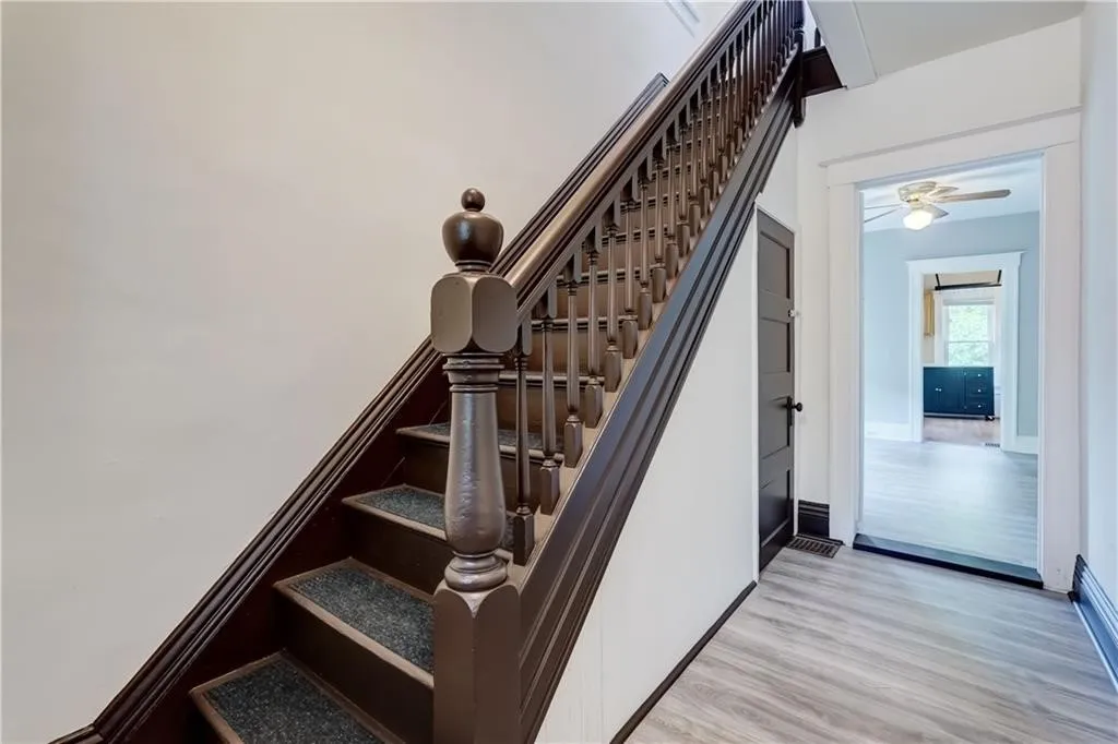 26 Fountain (lower) Street, Rochester, New York 14, Rochester, New York 14620, 2 Bedrooms Bedrooms, 4 Rooms Rooms,1 BathroomBathrooms,Residential Lease,Closed,26 Fountain (lower) Street, Rochester, New York 14,0,R1633925