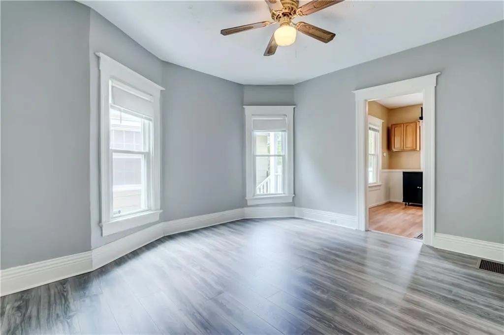 26 Fountain (lower) Street, Rochester, New York 14, Rochester, New York 14620, 2 Bedrooms Bedrooms, 4 Rooms Rooms,1 BathroomBathrooms,Residential Lease,Closed,26 Fountain (lower) Street, Rochester, New York 14,0,R1633925