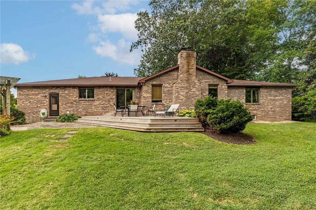 254 Mobile Drive, Greece, New York 14616, Greece, New York 14616, 3 Bedrooms Bedrooms, 7 Rooms Rooms,2 BathroomsBathrooms,Residential,For Sale,254 Mobile Drive, Greece, New York 14616,0,R1633746