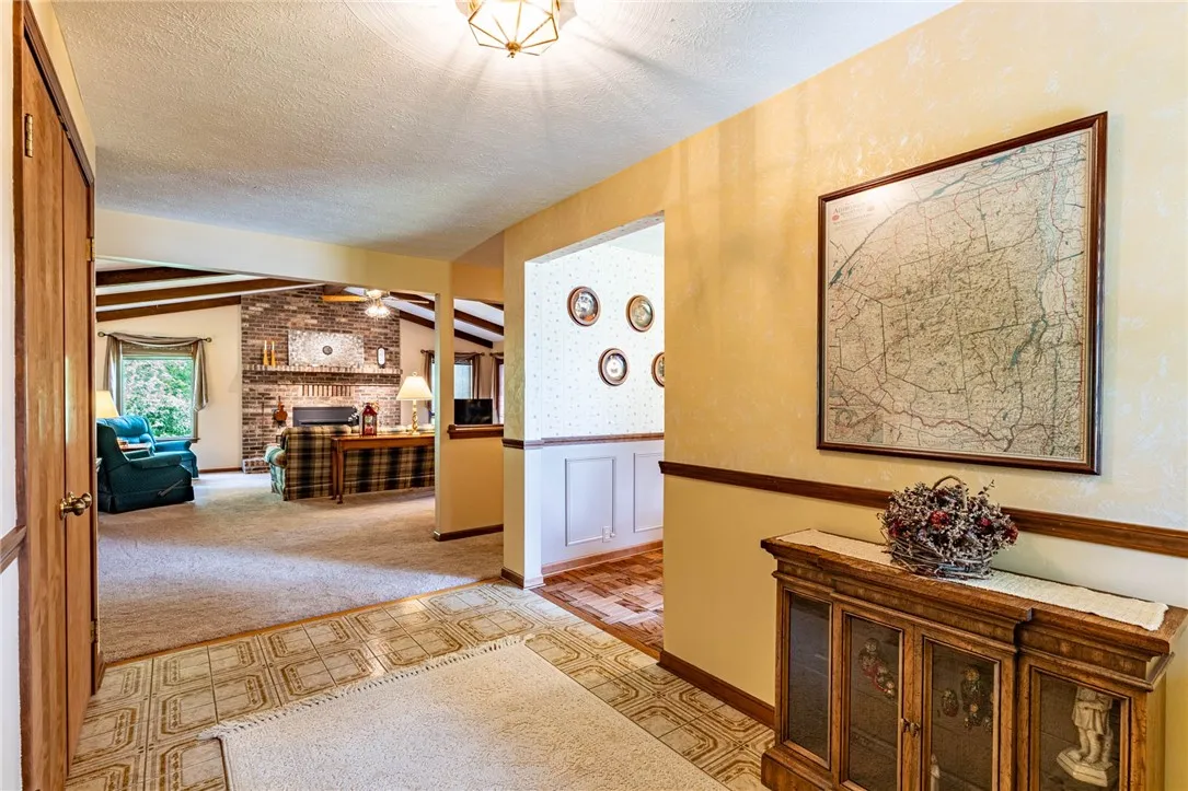 254 Mobile Drive, Greece, New York 14616, Greece, New York 14616, 3 Bedrooms Bedrooms, 7 Rooms Rooms,2 BathroomsBathrooms,Residential,For Sale,254 Mobile Drive, Greece, New York 14616,0,R1633746