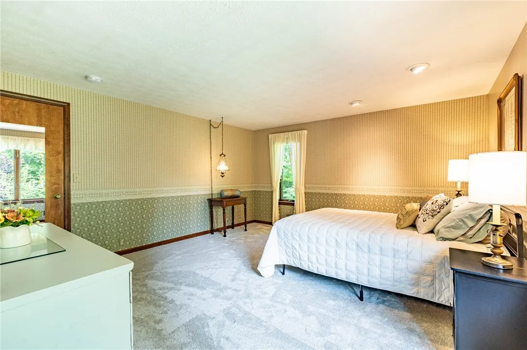 254 Mobile Drive, Greece, New York 14616, Greece, New York 14616, 3 Bedrooms Bedrooms, 7 Rooms Rooms,2 BathroomsBathrooms,Residential,For Sale,254 Mobile Drive, Greece, New York 14616,0,R1633746