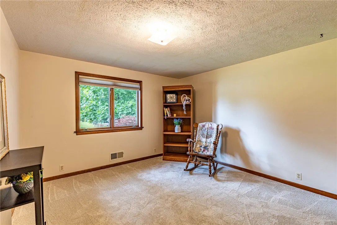 254 Mobile Drive, Greece, New York 14616, Greece, New York 14616, 3 Bedrooms Bedrooms, 7 Rooms Rooms,2 BathroomsBathrooms,Residential,For Sale,254 Mobile Drive, Greece, New York 14616,0,R1633746