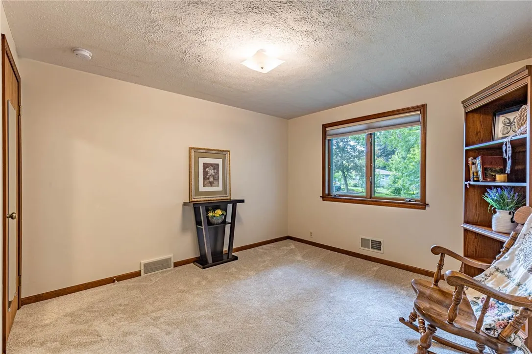 254 Mobile Drive, Greece, New York 14616, Greece, New York 14616, 3 Bedrooms Bedrooms, 7 Rooms Rooms,2 BathroomsBathrooms,Residential,For Sale,254 Mobile Drive, Greece, New York 14616,0,R1633746