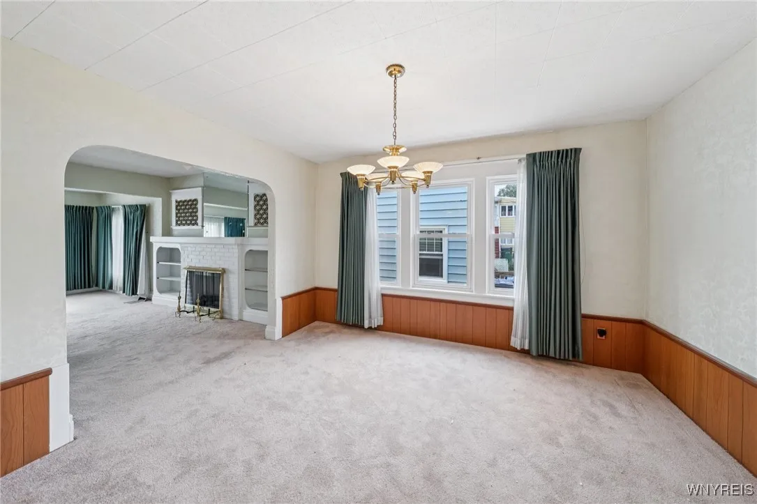 20 Tacoma Avenue, Buffalo, New York 14216, Buffalo, New York 14216, 6 Bedrooms Bedrooms, ,2 BathroomsBathrooms,Residential,For Sale,20 Tacoma Avenue, Buffalo, New York 14216,0,B1634399