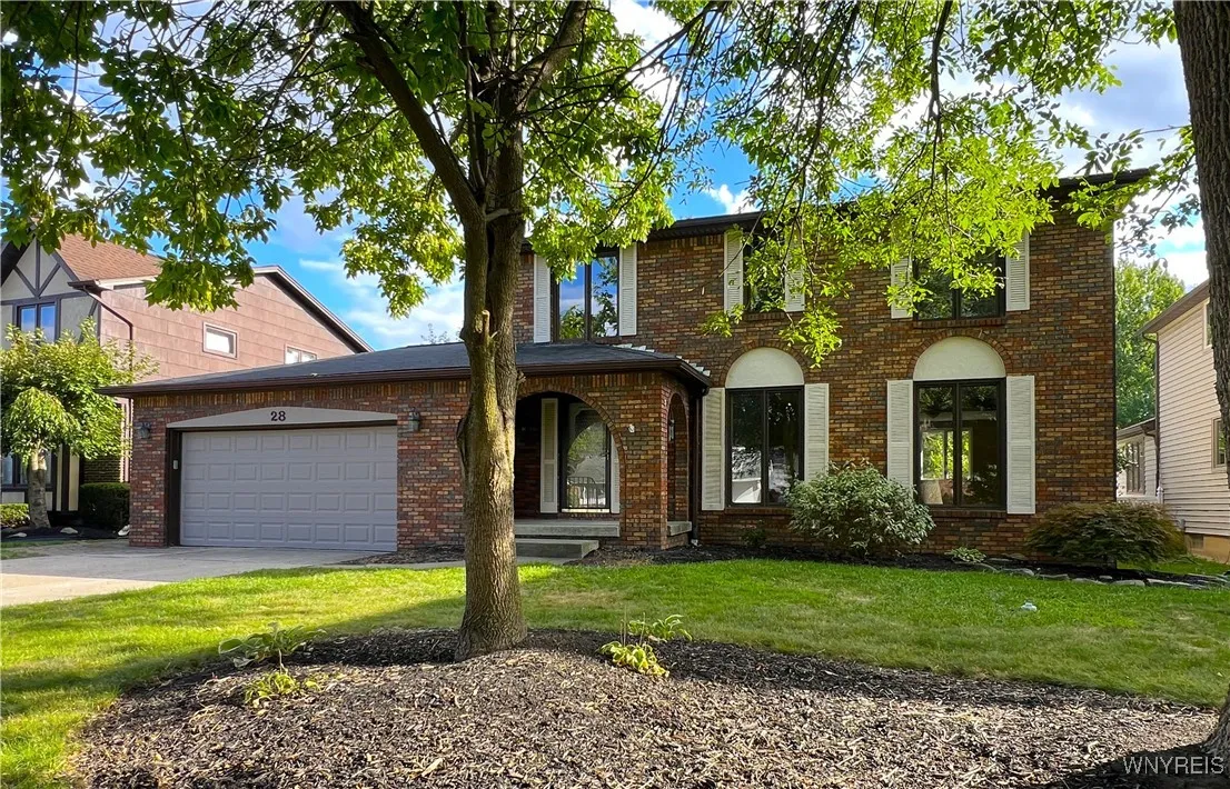 28 Schimwood Court, Amherst, New York 14068, Amherst, New York 14068, 4 Bedrooms Bedrooms, 11 Rooms Rooms,2 BathroomsBathrooms,Residential,For Sale,28 Schimwood Court, Amherst, New York 14068,0,B1634144