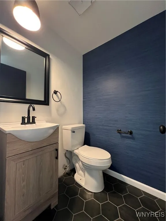 28 Schimwood Court, Amherst, New York 14068, Amherst, New York 14068, 4 Bedrooms Bedrooms, 11 Rooms Rooms,2 BathroomsBathrooms,Residential,For Sale,28 Schimwood Court, Amherst, New York 14068,0,B1634144