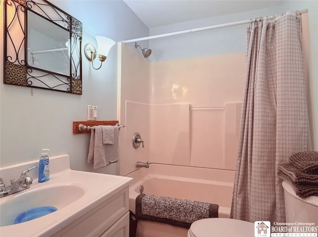 11 East Main Street, Harmony, New York 14767, Harmony, New York 14767, 2 Bedrooms Bedrooms, 7 Rooms Rooms,1 BathroomBathrooms,Residential,For Sale,11 East Main Street, Harmony, New York 14767,0,R1634383