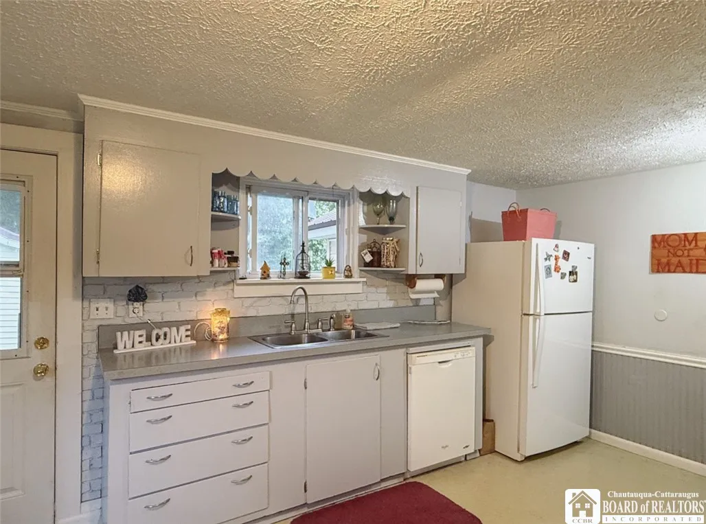 11 East Main Street, Harmony, New York 14767, Harmony, New York 14767, 2 Bedrooms Bedrooms, 7 Rooms Rooms,1 BathroomBathrooms,Residential,For Sale,11 East Main Street, Harmony, New York 14767,0,R1634383
