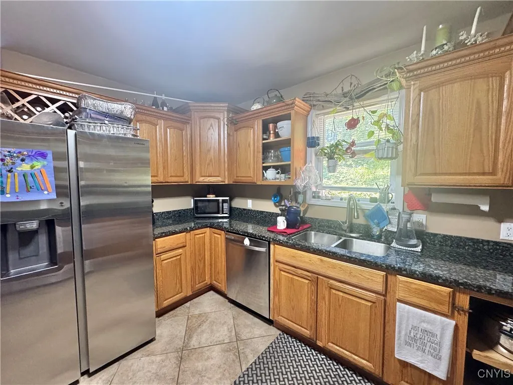 30 East 4th Street, Oswego, New York 13126, Oswego, New York 13126, 3 Bedrooms Bedrooms, 8 Rooms Rooms,2 BathroomsBathrooms,Residential,For Sale,30 East 4th Street, Oswego, New York 13126,0,S1634372