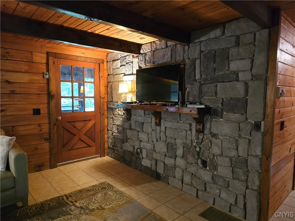 8281 Lewis Point Road, Lenox, New York 13032, Lenox, New York 13032, 3 Bedrooms Bedrooms, 6 Rooms Rooms,1 BathroomBathrooms,Residential,Closed,8281 Lewis Point Road, Lenox, New York 13032,0,S1634100