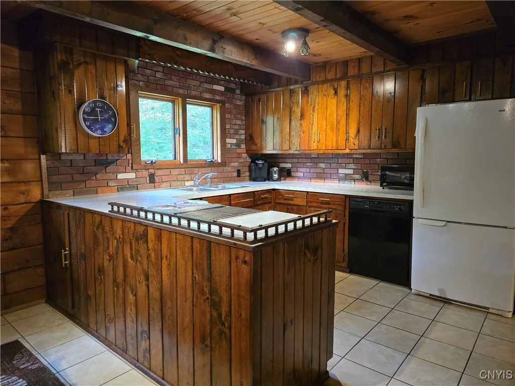 8281 Lewis Point Road, Lenox, New York 13032, Lenox, New York 13032, 3 Bedrooms Bedrooms, 6 Rooms Rooms,1 BathroomBathrooms,Residential,Closed,8281 Lewis Point Road, Lenox, New York 13032,0,S1634100