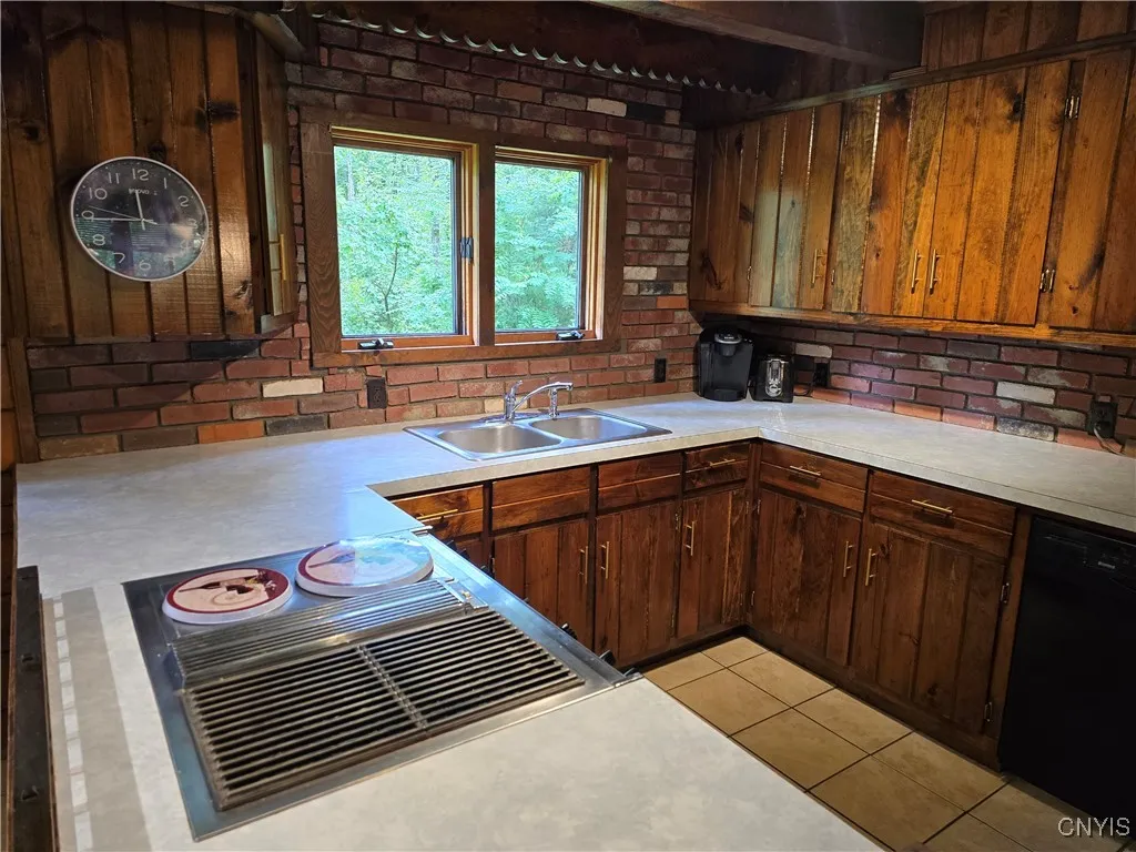 8281 Lewis Point Road, Lenox, New York 13032, Lenox, New York 13032, 3 Bedrooms Bedrooms, 6 Rooms Rooms,1 BathroomBathrooms,Residential,Closed,8281 Lewis Point Road, Lenox, New York 13032,0,S1634100