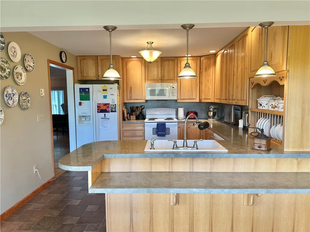 143 Burdick Medbury Road, Norwich, New York 13815, Norwich, New York 13815, 4 Bedrooms Bedrooms, 11 Rooms Rooms,2 BathroomsBathrooms,Residential,For Sale,143 Burdick Medbury Road, Norwich, New York 13815,0,R1634290