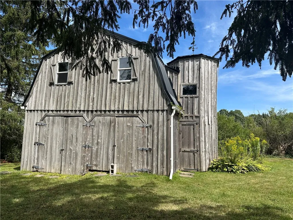 143 Burdick Medbury Road, Norwich, New York 13815, Norwich, New York 13815, 4 Bedrooms Bedrooms, 11 Rooms Rooms,2 BathroomsBathrooms,Residential,For Sale,143 Burdick Medbury Road, Norwich, New York 13815,0,R1634290