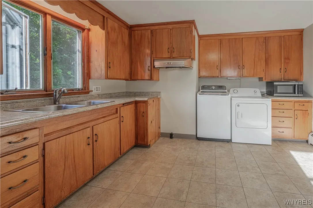 2602-2604 New Road, Porter, New York 14131, Porter, New York 14131, 4 Bedrooms Bedrooms, ,2 BathroomsBathrooms,Residential,For Sale,2602-2604 New Road, Porter, New York 14131,0,B1634448