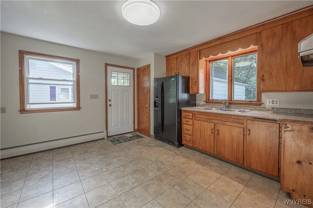 2602-2604 New Road, Porter, New York 14131, Porter, New York 14131, 4 Bedrooms Bedrooms, ,2 BathroomsBathrooms,Residential,For Sale,2602-2604 New Road, Porter, New York 14131,0,B1634448