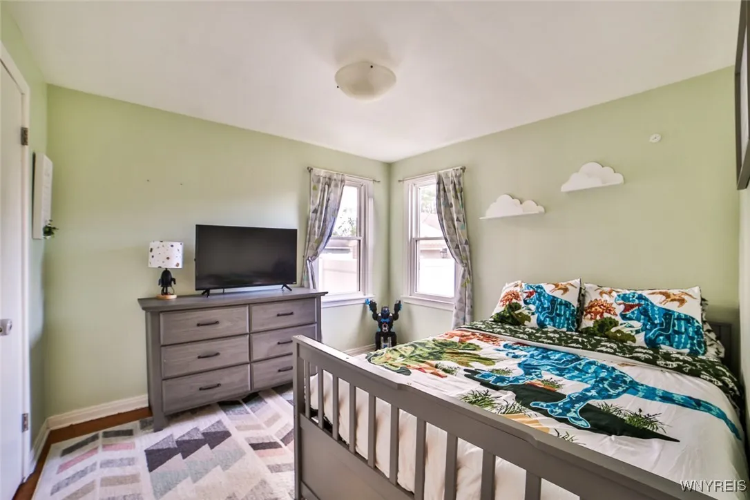 570 73rd St Street, Niagara Falls, New York 14304, Niagara Falls, New York 14304, 3 Bedrooms Bedrooms, 5 Rooms Rooms,1 BathroomBathrooms,Residential,For Sale,570 73rd St Street, Niagara Falls, New York 14304,0,B1632831