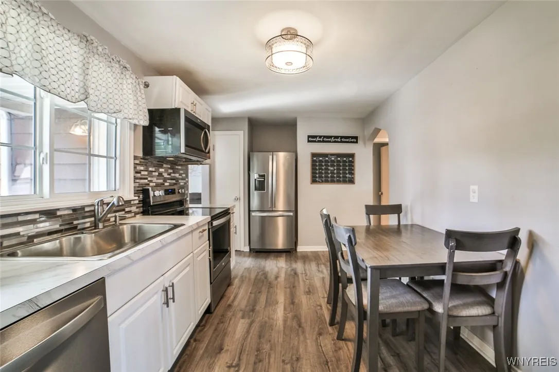 570 73rd St Street, Niagara Falls, New York 14304, Niagara Falls, New York 14304, 3 Bedrooms Bedrooms, 5 Rooms Rooms,1 BathroomBathrooms,Residential,For Sale,570 73rd St Street, Niagara Falls, New York 14304,0,B1632831