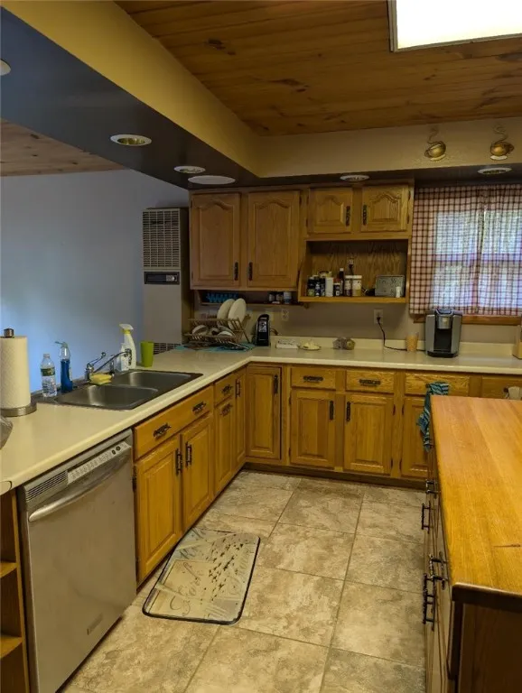 106 East Avenue, Hornell, New York 14843, Hornell, New York 14843, 3 Bedrooms Bedrooms, 9 Rooms Rooms,2 BathroomsBathrooms,Residential,For Sale,106 East Avenue, Hornell, New York 14843,0,R1634320