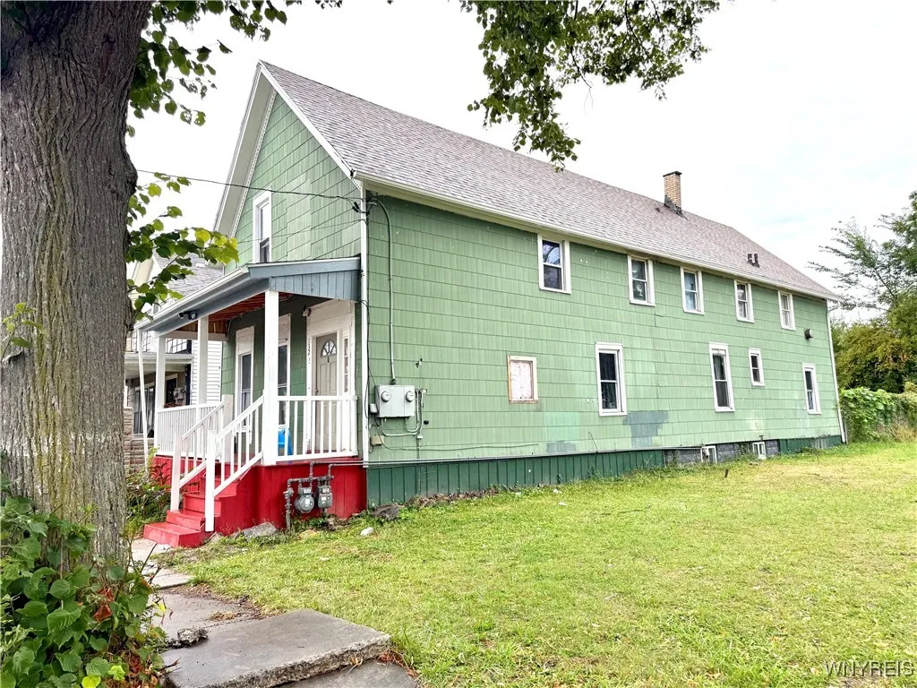 132 Sherman Street, Buffalo, New York 14206, Buffalo, New York 14206, 6 Bedrooms Bedrooms, ,2 BathroomsBathrooms,Residential,For Sale,132 Sherman Street, Buffalo, New York 14206,0,B1634485