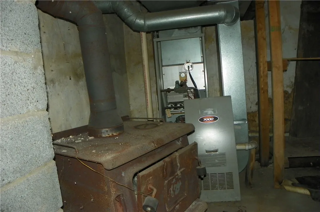 5274 Ontario Center Road, Walworth, New York 14568, Walworth, New York 14568, 6 Bedrooms Bedrooms, 9 Rooms Rooms,1 BathroomBathrooms,Residential,For Sale,5274 Ontario Center Road, Walworth, New York 14568,0,R1634502