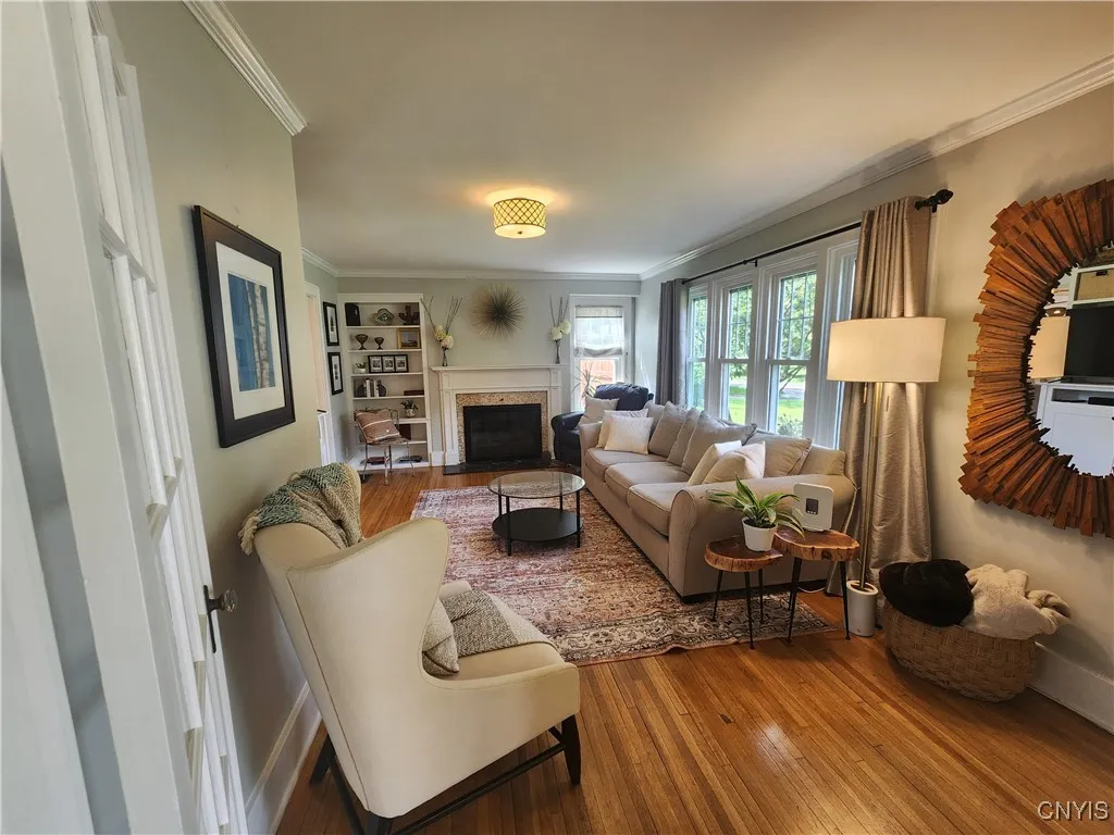 Refinished hardwoods, gas log fireplace