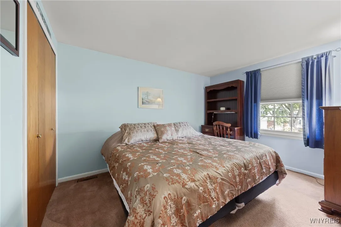 1500 Jamaica Square, North Tonawanda, New York 141, North Tonawanda, New York 14120, 4 Bedrooms Bedrooms, 10 Rooms Rooms,2 BathroomsBathrooms,Residential,For Sale,1500 Jamaica Square, North Tonawanda, New York 141,0,B1634184