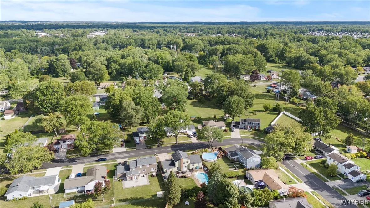 1500 Jamaica Square, North Tonawanda, New York 141, North Tonawanda, New York 14120, 4 Bedrooms Bedrooms, 10 Rooms Rooms,2 BathroomsBathrooms,Residential,For Sale,1500 Jamaica Square, North Tonawanda, New York 141,0,B1634184