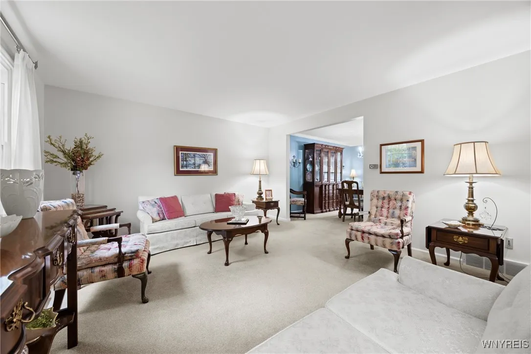 1500 Jamaica Square, North Tonawanda, New York 141, North Tonawanda, New York 14120, 4 Bedrooms Bedrooms, 10 Rooms Rooms,2 BathroomsBathrooms,Residential,For Sale,1500 Jamaica Square, North Tonawanda, New York 141,0,B1634184