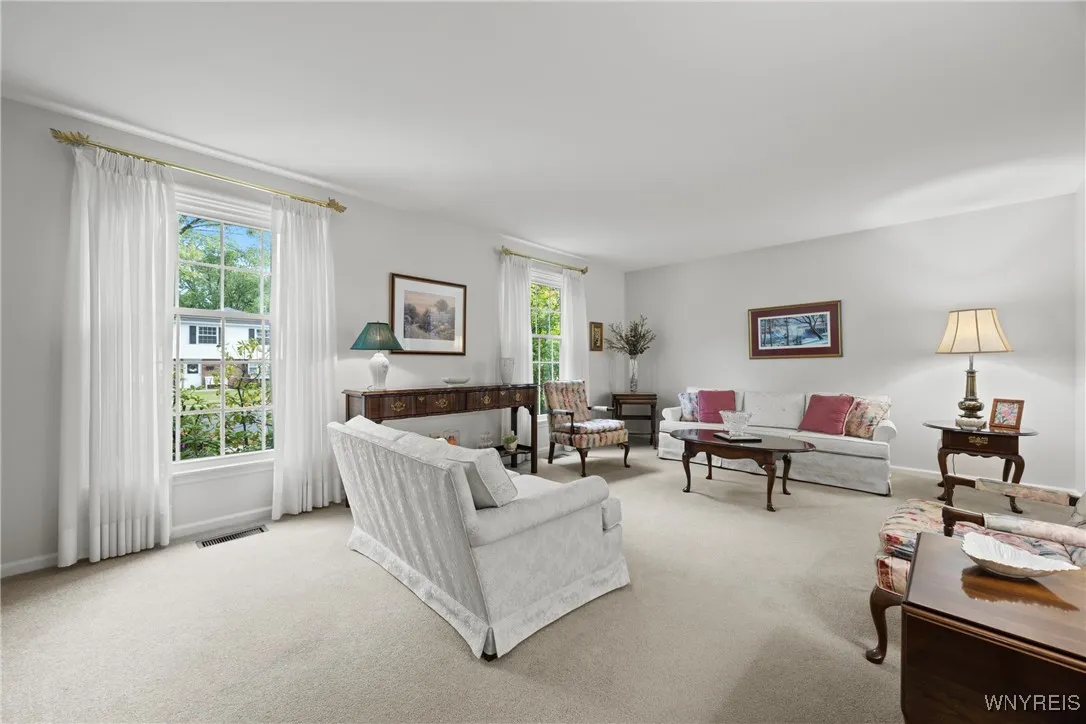 1500 Jamaica Square, North Tonawanda, New York 141, North Tonawanda, New York 14120, 4 Bedrooms Bedrooms, 10 Rooms Rooms,2 BathroomsBathrooms,Residential,For Sale,1500 Jamaica Square, North Tonawanda, New York 141,0,B1634184