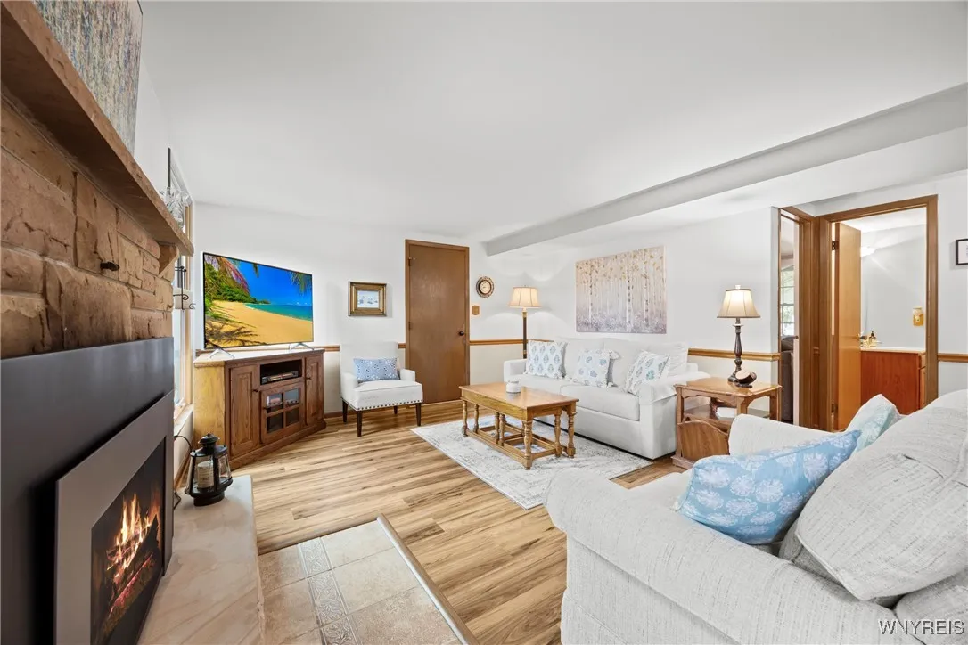 1500 Jamaica Square, North Tonawanda, New York 141, North Tonawanda, New York 14120, 4 Bedrooms Bedrooms, 10 Rooms Rooms,2 BathroomsBathrooms,Residential,For Sale,1500 Jamaica Square, North Tonawanda, New York 141,0,B1634184