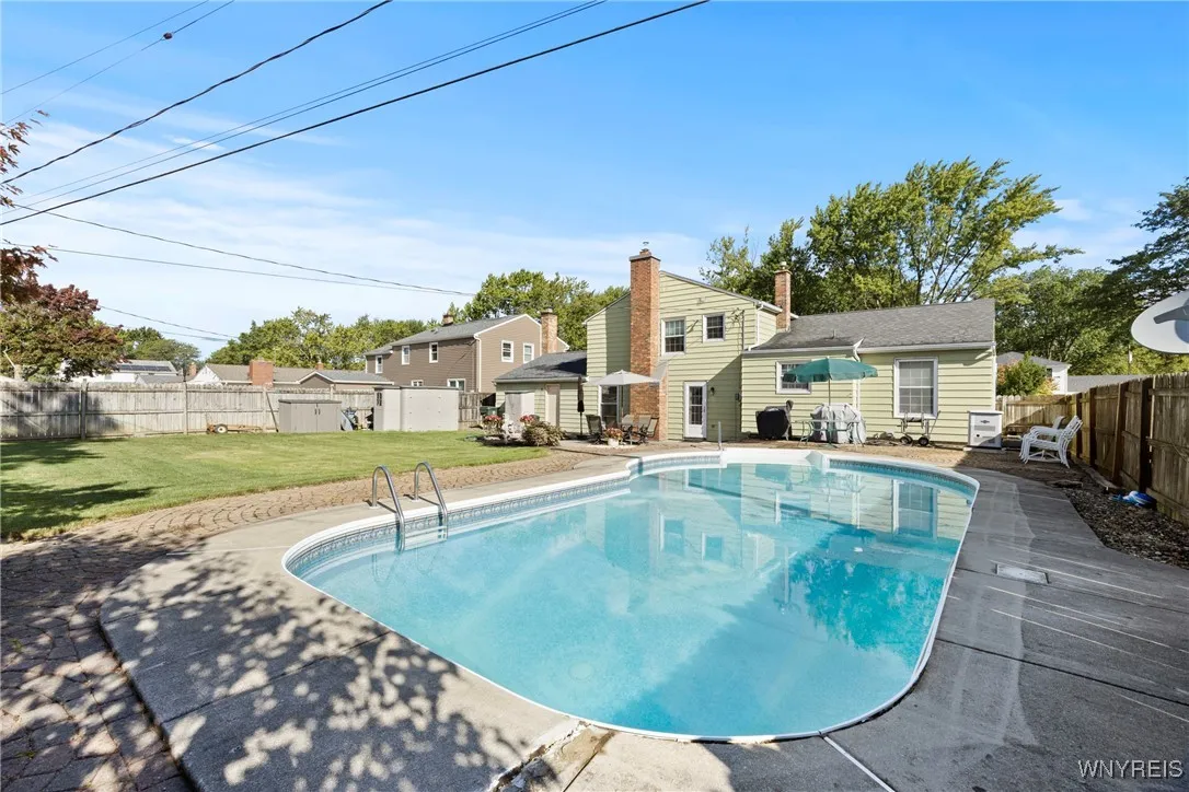 1500 Jamaica Square, North Tonawanda, New York 141, North Tonawanda, New York 14120, 4 Bedrooms Bedrooms, 10 Rooms Rooms,2 BathroomsBathrooms,Residential,For Sale,1500 Jamaica Square, North Tonawanda, New York 141,0,B1634184