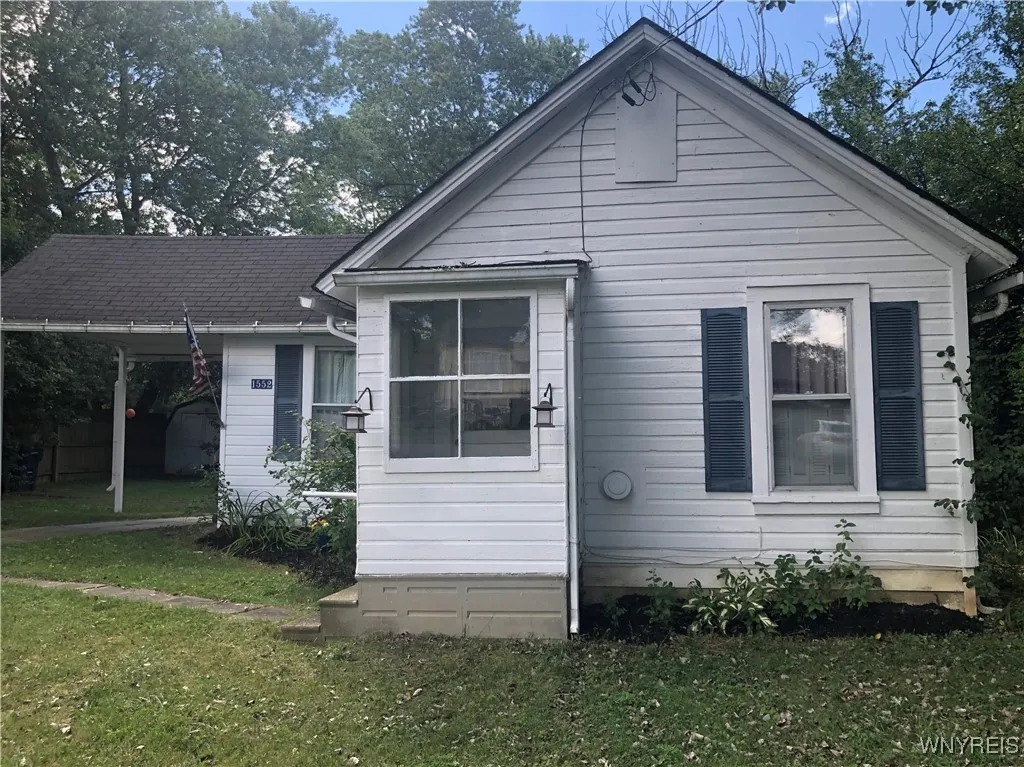 TINY HOUSE-COTTAGE BUNGALOW