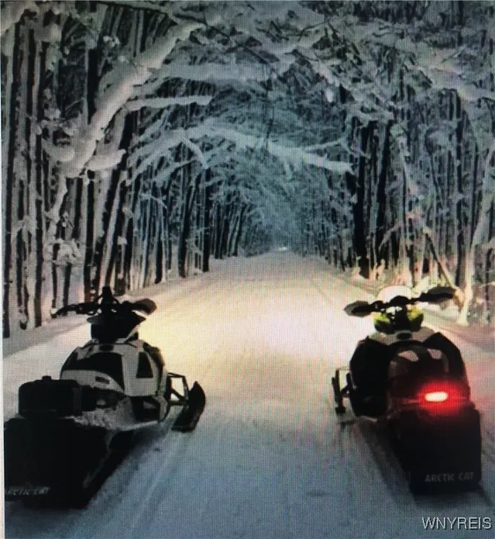 ISLAND SNOW MOBILE CLUB -