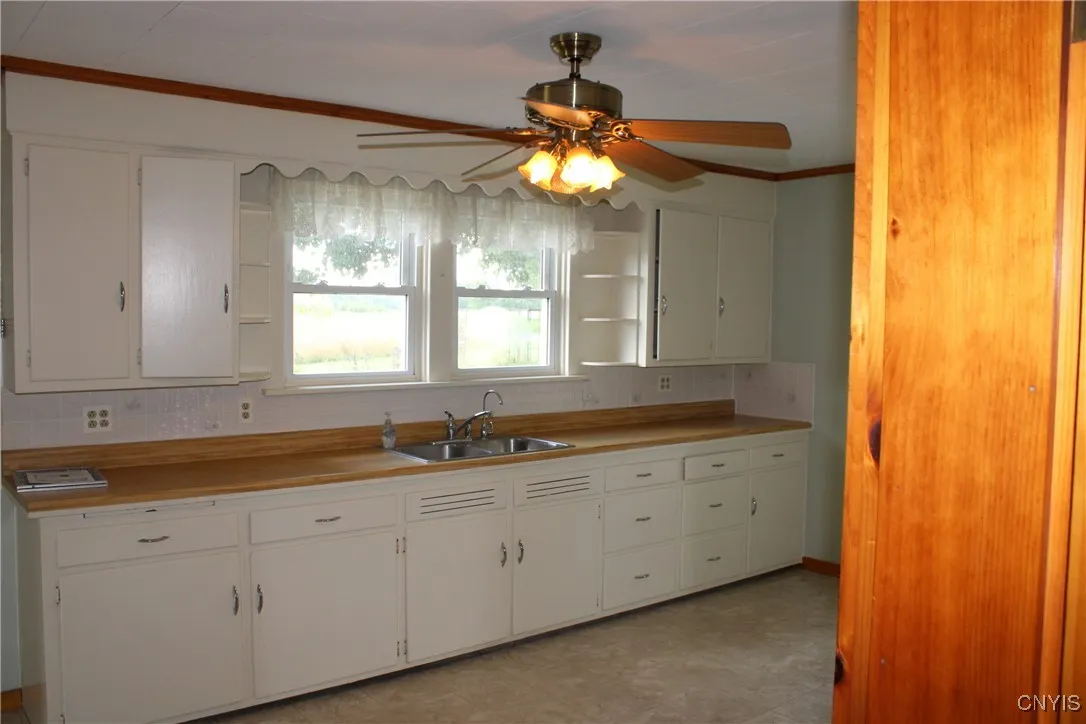 23874 Gracey Road, Le Ray, New York 13616, Le Ray, New York 13616, 4 Bedrooms Bedrooms, 7 Rooms Rooms,1 BathroomBathrooms,Residential,For Sale,23874 Gracey Road, Le Ray, New York 13616,0,S1634393