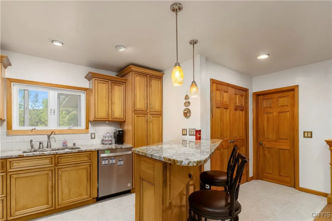 21 Huyck Avenue, Fairfield, New York 13406, Fairfield, New York 13406, 4 Bedrooms Bedrooms, 8 Rooms Rooms,3 BathroomsBathrooms,Residential,For Sale,21 Huyck Avenue, Fairfield, New York 13406,0,S1634048