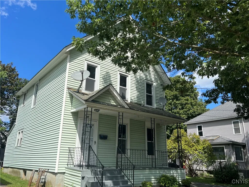 98 East Court Street, Cortland, New York 13045, Cortland, New York 13045, 3 Bedrooms Bedrooms, 10 Rooms Rooms,1 BathroomBathrooms,Residential,For Sale,98 East Court Street, Cortland, New York 13045,0,S1633352