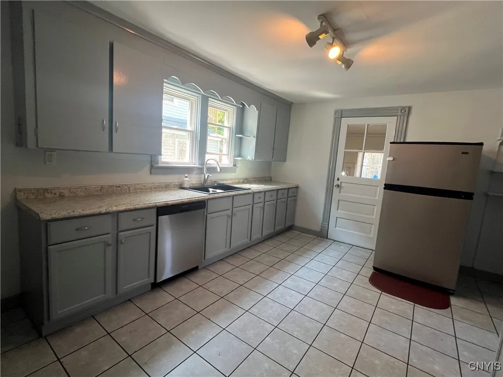 98 East Court Street, Cortland, New York 13045, Cortland, New York 13045, 3 Bedrooms Bedrooms, 10 Rooms Rooms,1 BathroomBathrooms,Residential,For Sale,98 East Court Street, Cortland, New York 13045,0,S1633352