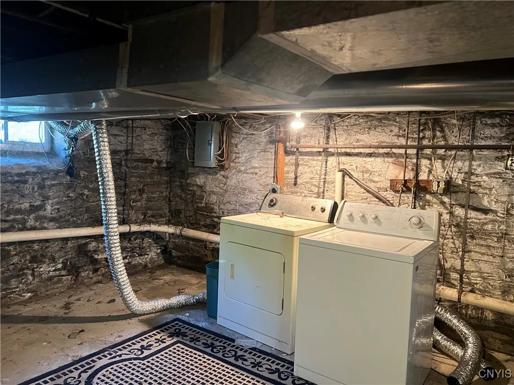 98 East Court Street, Cortland, New York 13045, Cortland, New York 13045, 3 Bedrooms Bedrooms, 10 Rooms Rooms,1 BathroomBathrooms,Residential,For Sale,98 East Court Street, Cortland, New York 13045,0,S1633352