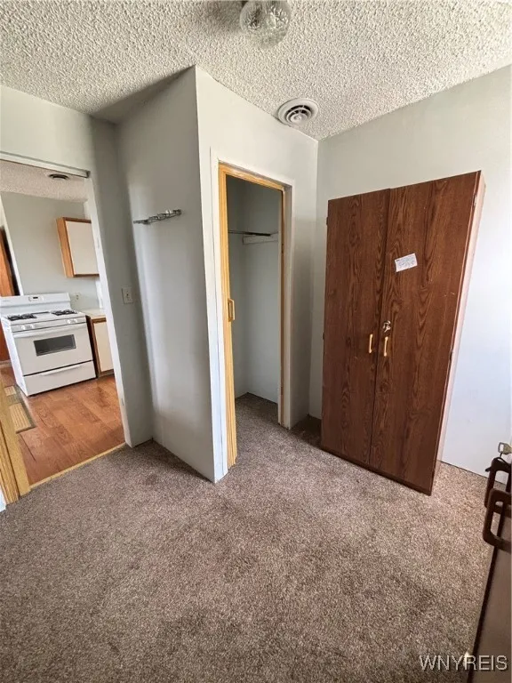 46 Paxford Place, West Seneca, New York 14224, West Seneca, New York 14224, 4 Bedrooms Bedrooms, ,2 BathroomsBathrooms,Residential,For Sale,46 Paxford Place, West Seneca, New York 14224,0,B1634039