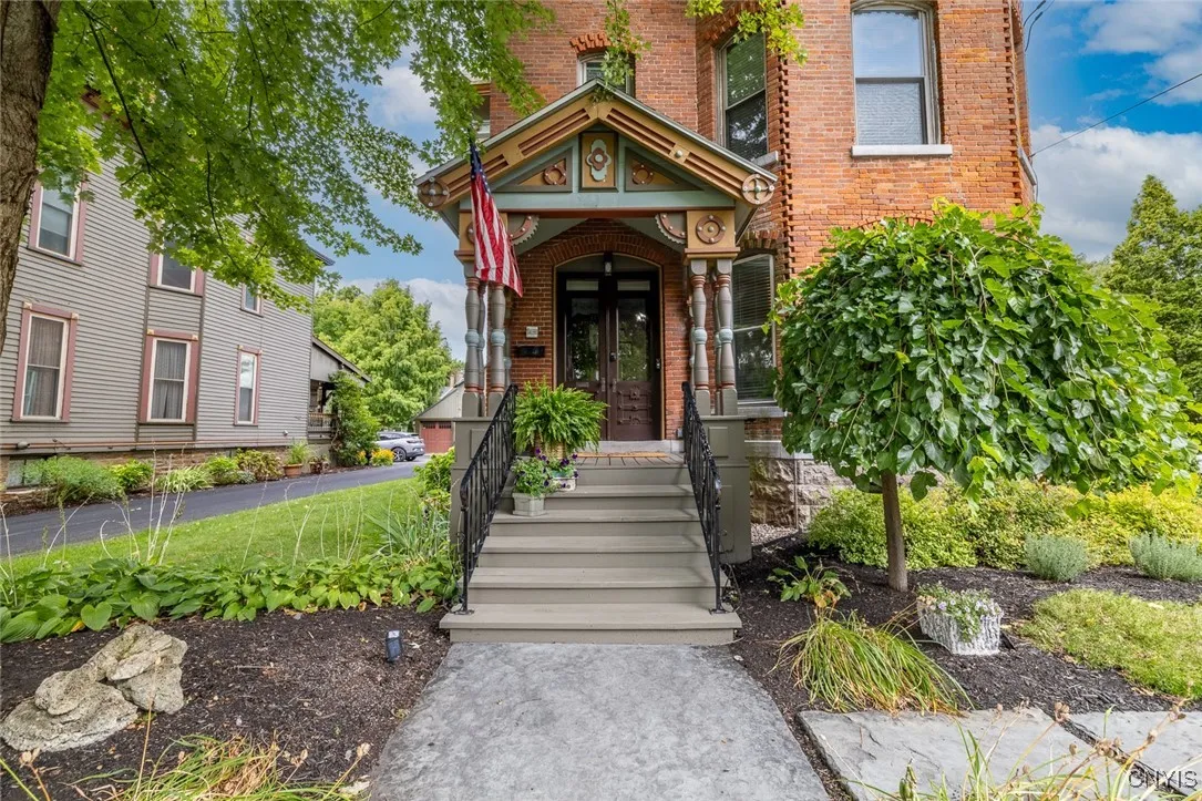341 Broad Street, Oneida, New York 13421, Oneida, New York 13421, 4 Bedrooms Bedrooms, 11 Rooms Rooms,2 BathroomsBathrooms,Residential,For Sale,341 Broad Street, Oneida, New York 13421,0,S1634512