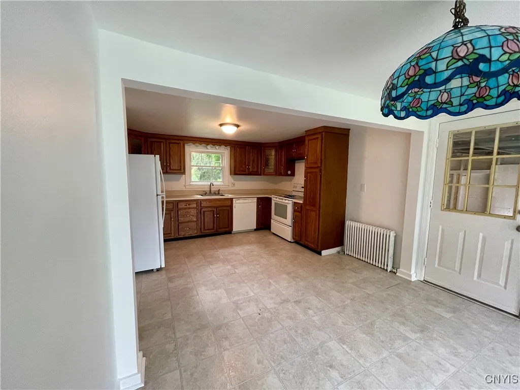 23 Beechwood Road, New Hartford, New York 13413, New Hartford, New York 13413, 3 Bedrooms Bedrooms, 7 Rooms Rooms,1 BathroomBathrooms,Residential,For Sale,23 Beechwood Road, New Hartford, New York 13413,0,S1634465