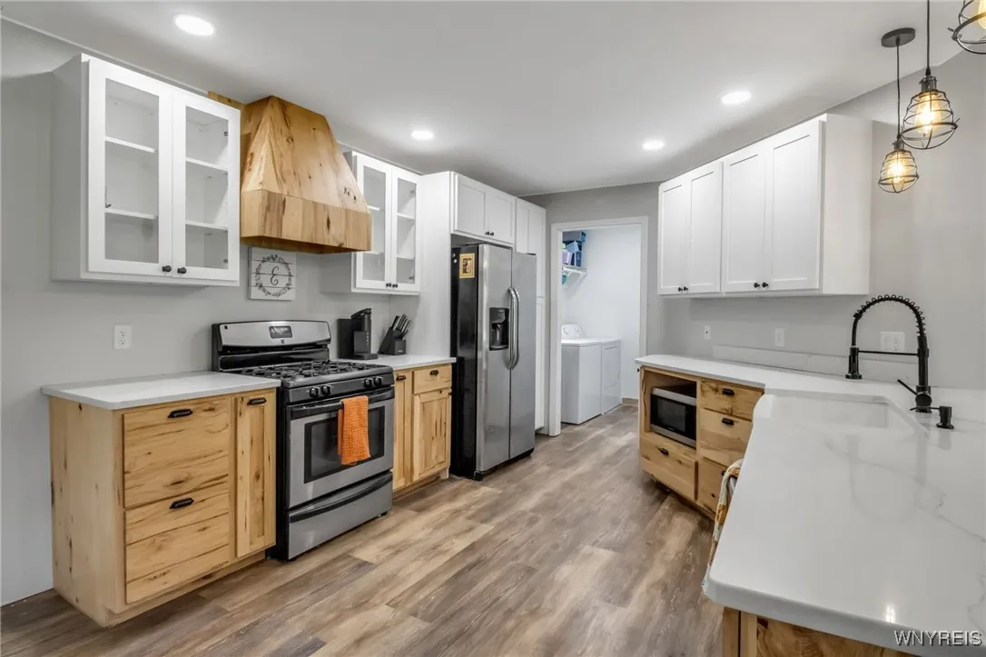 9268 Foote Road, Royalton, New York 14001, Royalton, New York 14001, 3 Bedrooms Bedrooms, 9 Rooms Rooms,2 BathroomsBathrooms,Residential,For Sale,9268 Foote Road, Royalton, New York 14001,0,B1634365
