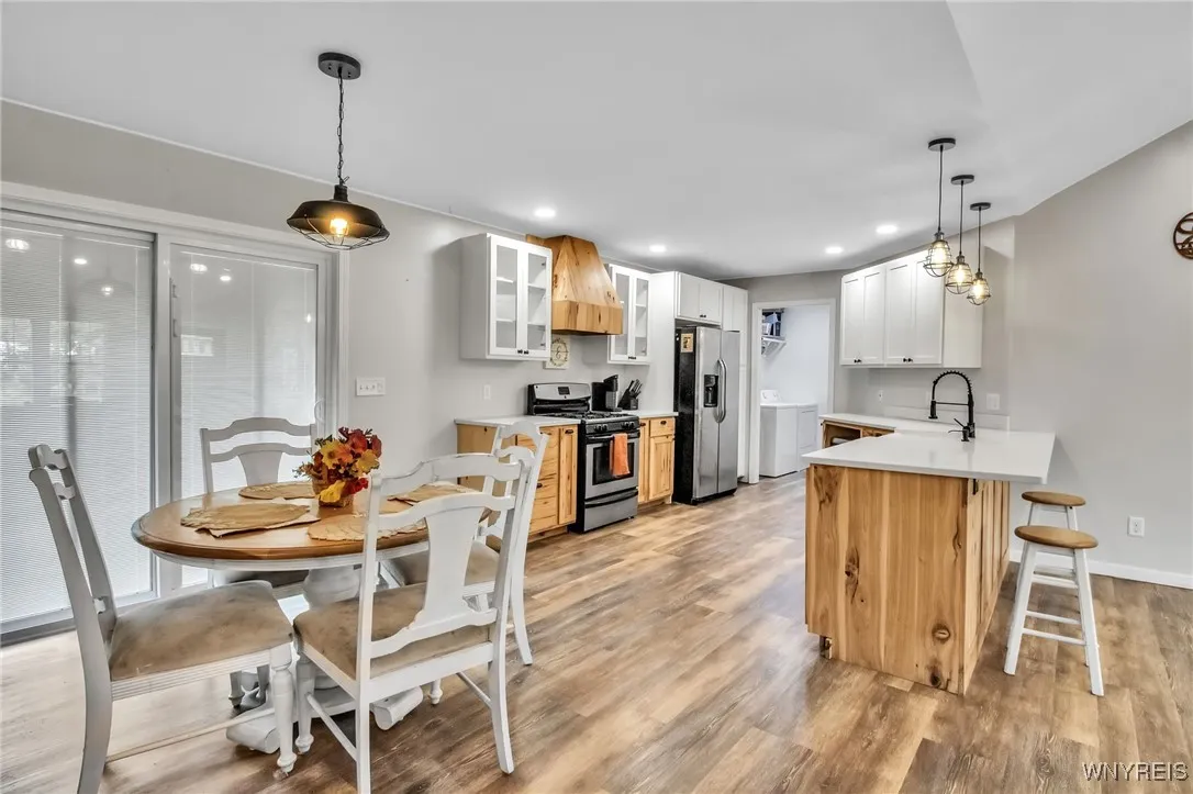9268 Foote Road, Royalton, New York 14001, Royalton, New York 14001, 3 Bedrooms Bedrooms, 9 Rooms Rooms,2 BathroomsBathrooms,Residential,For Sale,9268 Foote Road, Royalton, New York 14001,0,B1634365