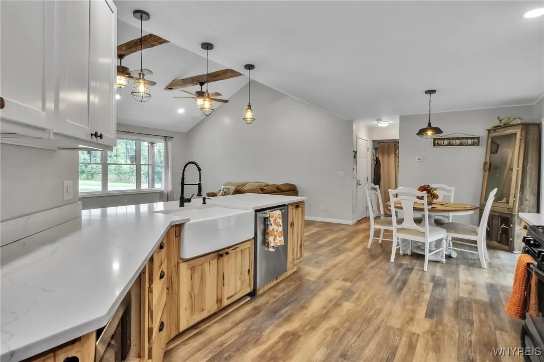 9268 Foote Road, Royalton, New York 14001, Royalton, New York 14001, 3 Bedrooms Bedrooms, 9 Rooms Rooms,2 BathroomsBathrooms,Residential,For Sale,9268 Foote Road, Royalton, New York 14001,0,B1634365