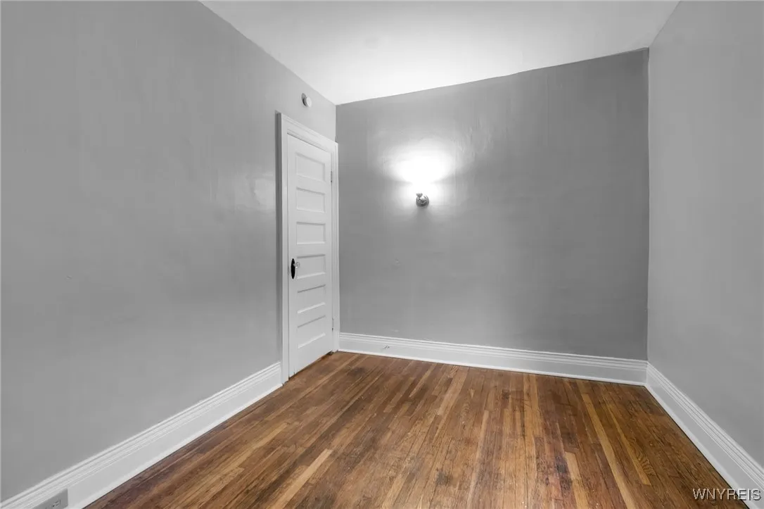 481 7th Street, Buffalo, New York 14201, Buffalo, New York 14201, 10 Bedrooms Bedrooms, ,4 BathroomsBathrooms,Residential,For Sale,481 7th Street, Buffalo, New York 14201,0,B1634326