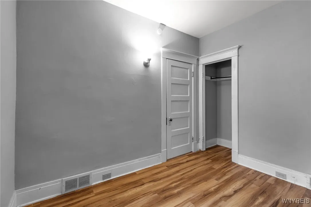 481 7th Street, Buffalo, New York 14201, Buffalo, New York 14201, 10 Bedrooms Bedrooms, ,4 BathroomsBathrooms,Residential,For Sale,481 7th Street, Buffalo, New York 14201,0,B1634326