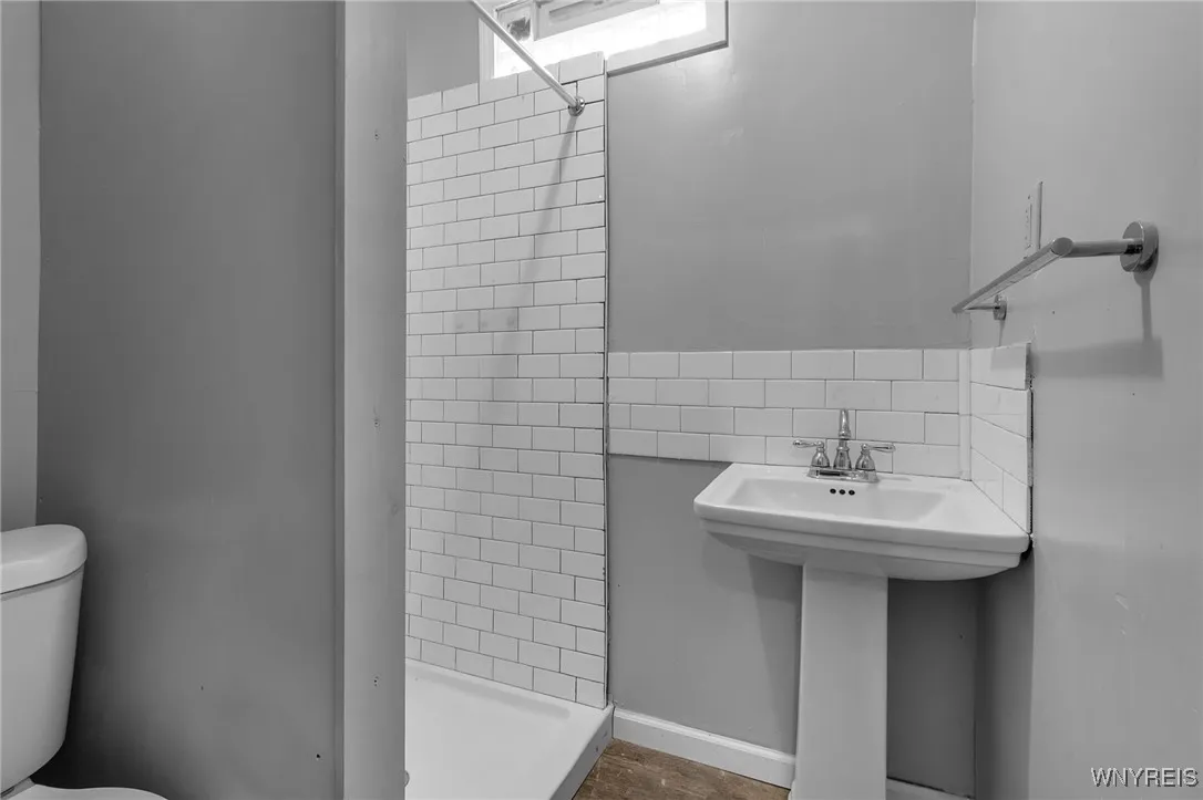 481 7th Street, Buffalo, New York 14201, Buffalo, New York 14201, 10 Bedrooms Bedrooms, ,4 BathroomsBathrooms,Residential,For Sale,481 7th Street, Buffalo, New York 14201,0,B1634326