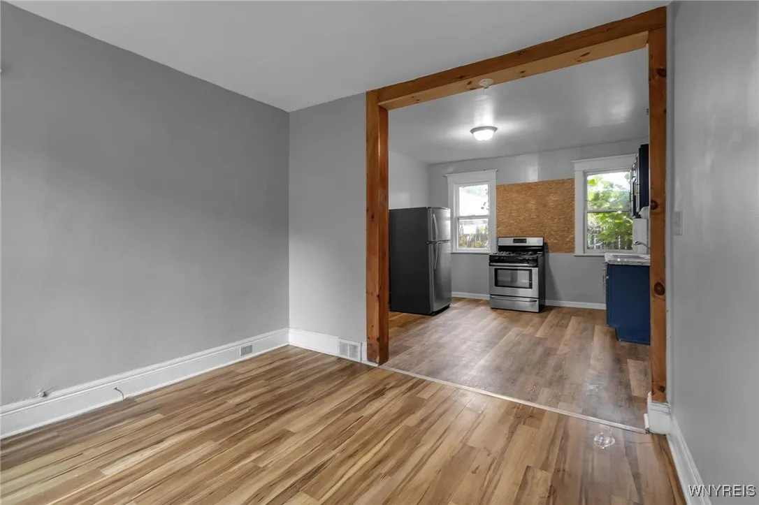 481 7th Street, Buffalo, New York 14201, Buffalo, New York 14201, 10 Bedrooms Bedrooms, ,4 BathroomsBathrooms,Residential,For Sale,481 7th Street, Buffalo, New York 14201,0,B1634326